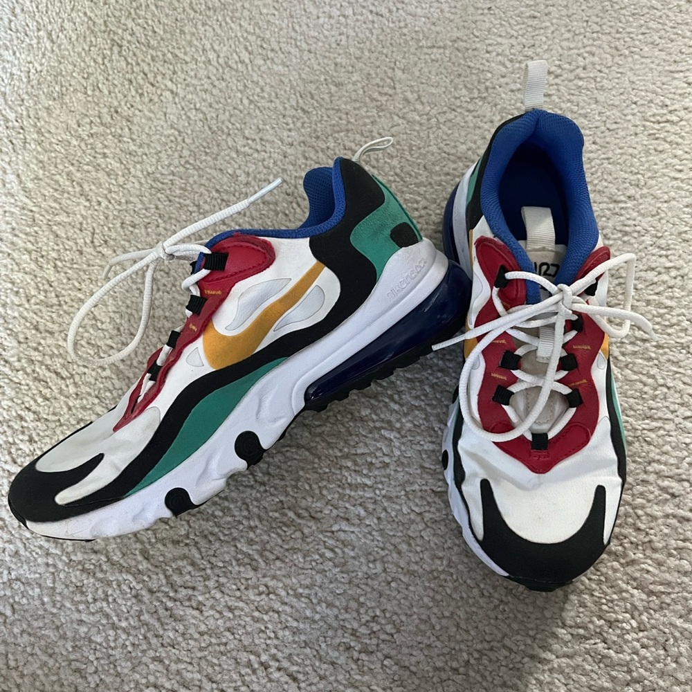 2019 NIKE REACT